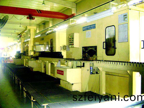 汽缸(gang)體(ti)加工生産(chan)線(xian)