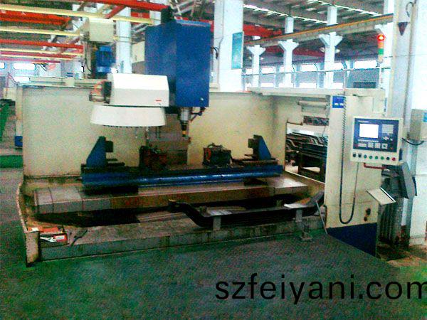 前軸(zhou)十(shi)孔(kong)加工(gong)專用(yong)立式加(jia)工(gong)